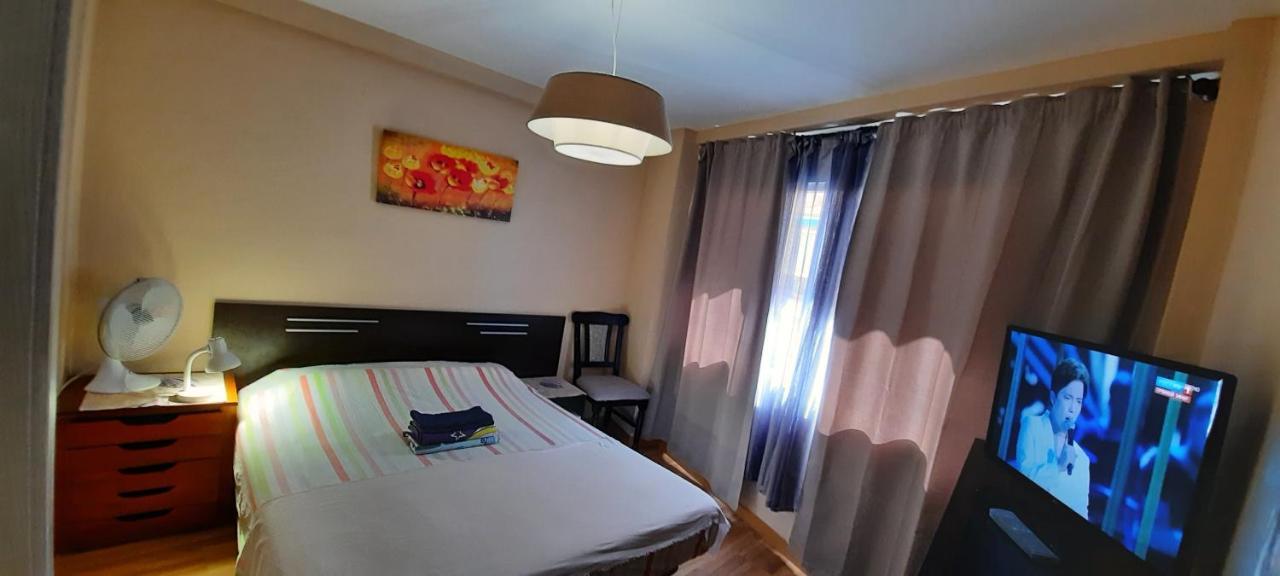 Apartamentos Con Patio Аліканте Екстер'єр фото