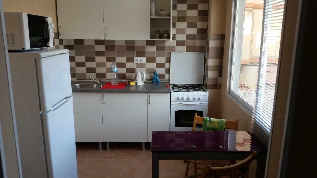 Apartamentos Con Patio Аліканте Екстер'єр фото
